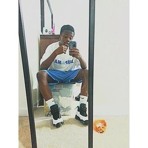 Meet your Posher, Aden